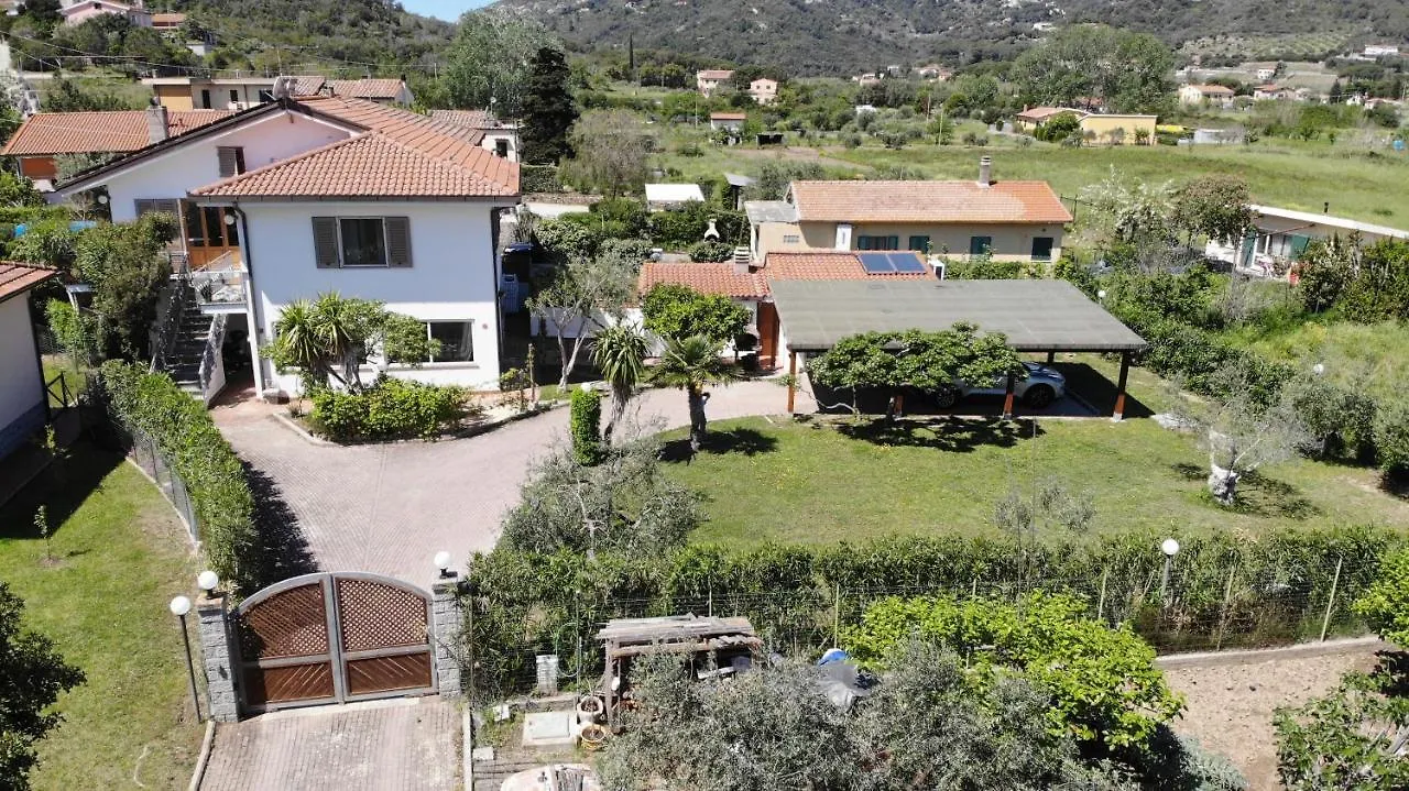 Appartement Appartamenti Mimosa - Clima, Giardino, Posti Auto Marina di Campo Italië
