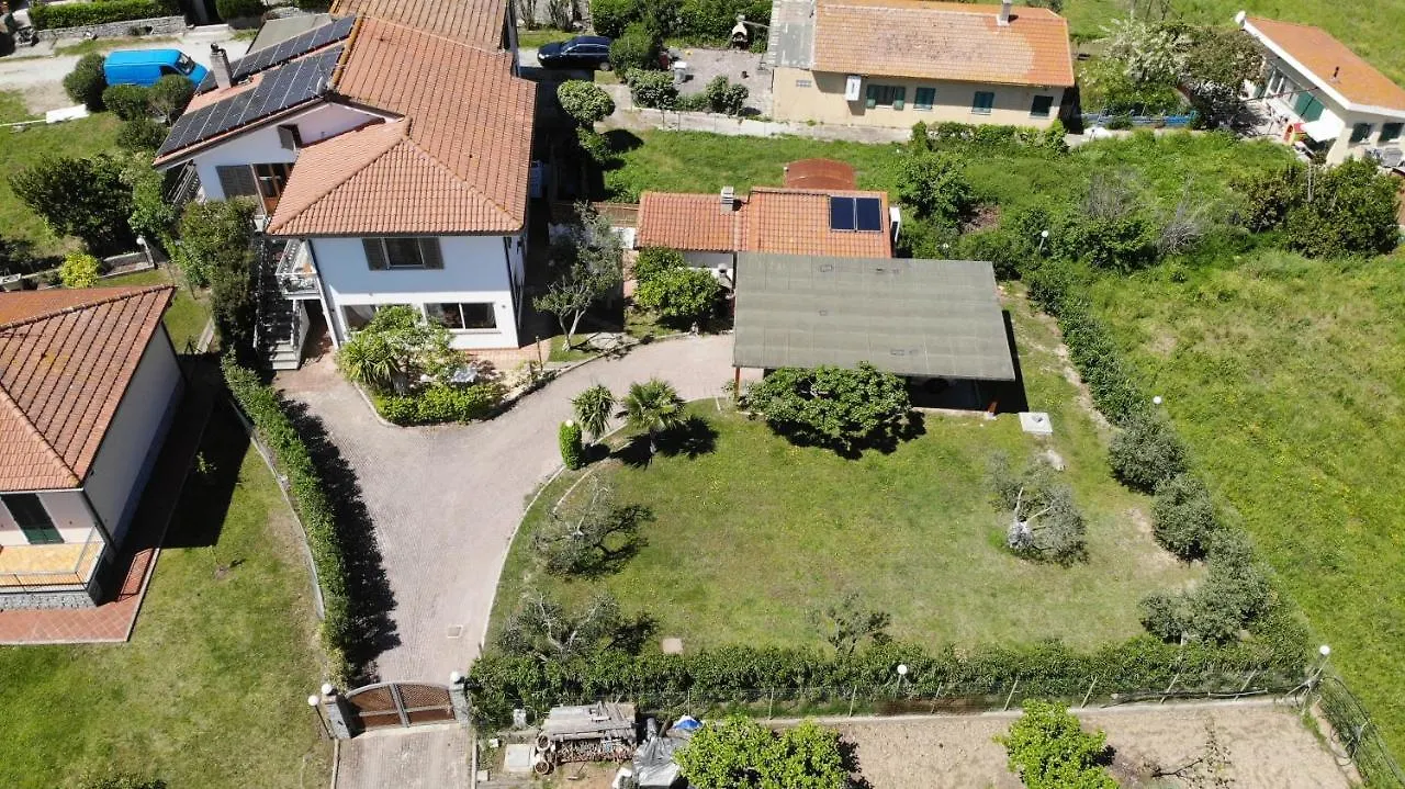 Appartamenti Mimosa - Clima, Giardino, Posti Auto Marina di Campo
