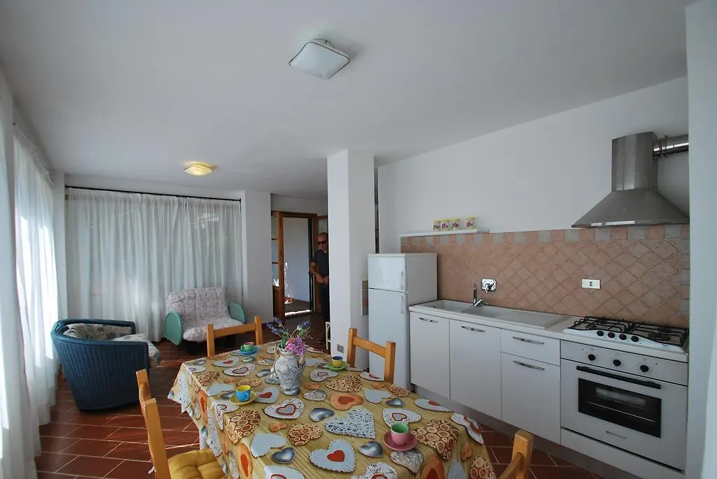 Appartamenti Mimosa - Clima, Giardino, Posti Auto Marina di Campo Appartement